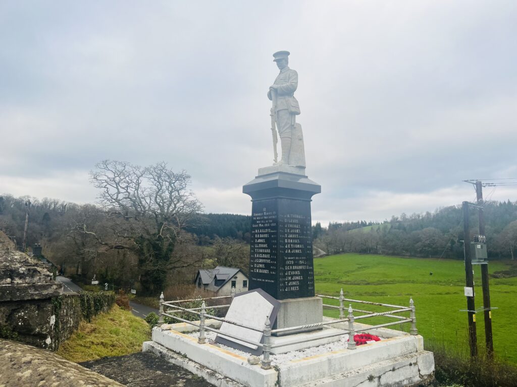 War Memorial, Penrhiwllan, Llandysul, Ceredigion