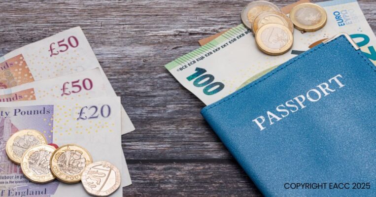 100125 Tips to Help You Get a Great Holiday for Less